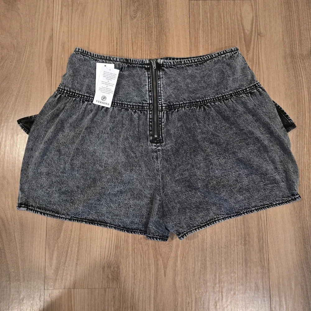 Versona Skort Acid Wash Denim Jean Ruffled Short‎ Mini Skirt Womens Sz 8 Black